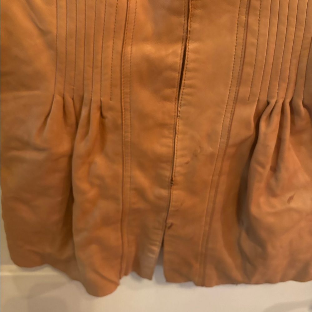 Vintage GAP Women's Brown Short Sleeve Leather Jacket - Picture 5 of 7
